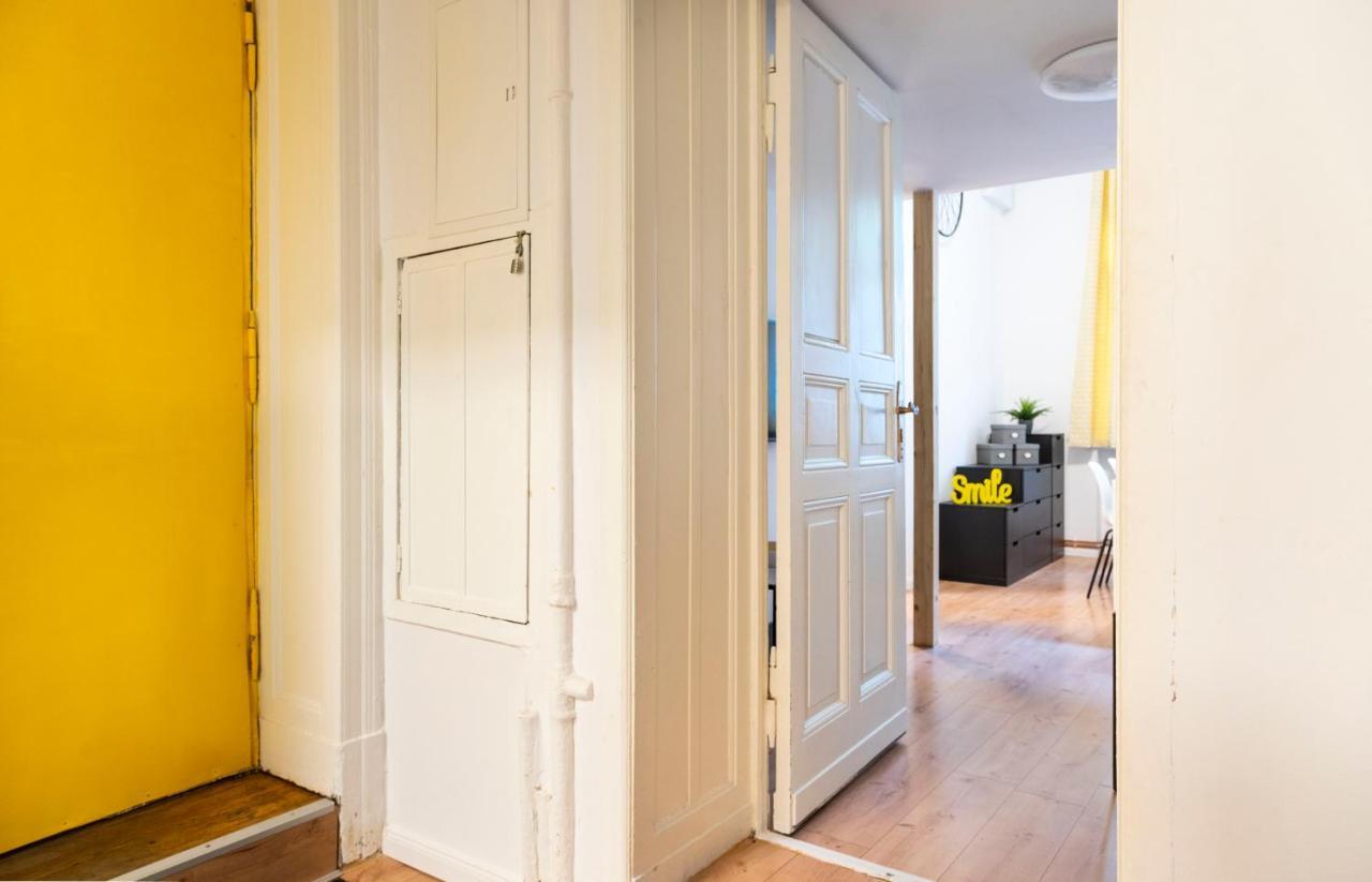 Lm Dream Walk-in Shower & A/c Freshly Renovated Appartement Berlijn