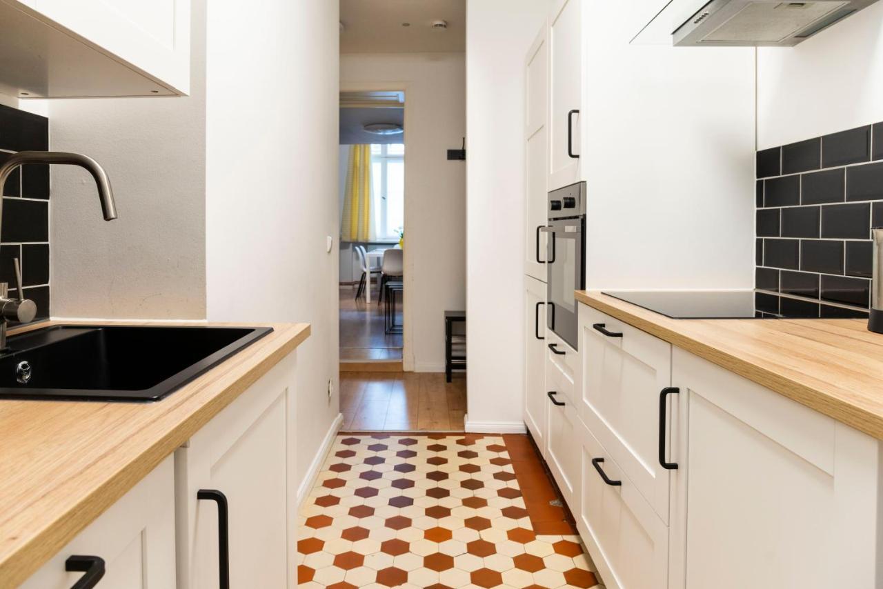 Lm Dream Walk-in Shower & A/c Freshly Renovated * Berlijn